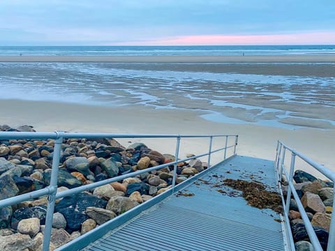 Beach nearby, sun loungers