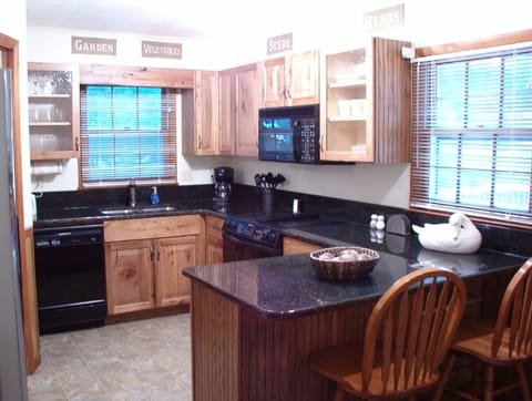 Kitchen with Granite Countertops (Upper Level)