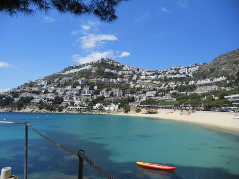 Beach nearby, sun loungers