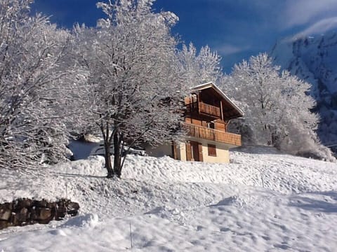 comfortable family chalet, short drive to ski area