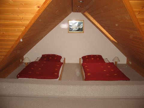 2 bedrooms