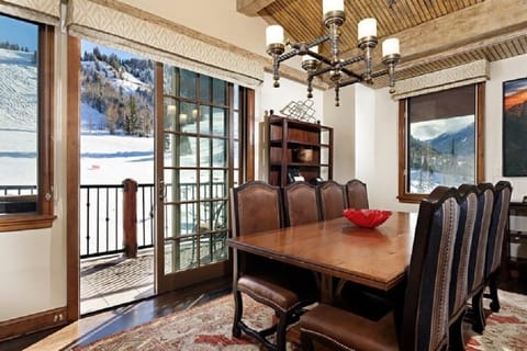 Spacious ski view balcony