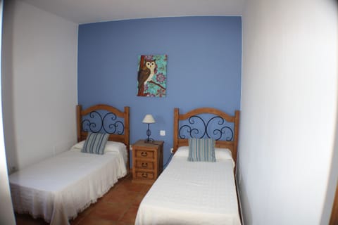 3 bedrooms, in-room safe, iron/ironing board, free WiFi