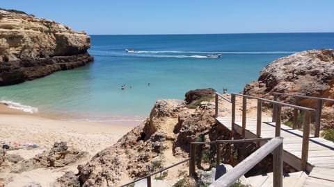 Beach nearby, sun loungers, beach towels