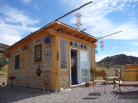 Exterior of the 'Mermaid Cottage'