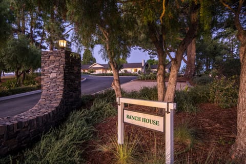 Directional signage for onsite homes