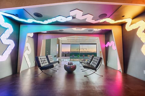 Hallway seating near bar facing the amazing valley views