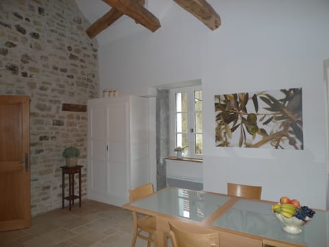 dining with open kitchen