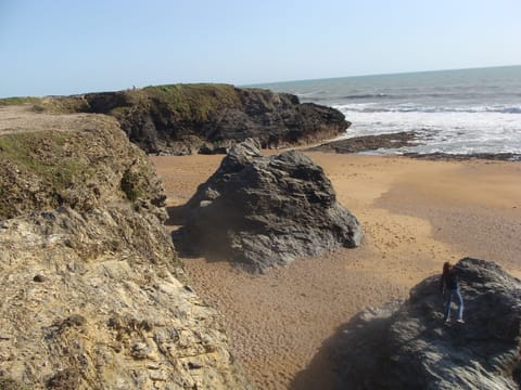 Beach nearby, sun loungers