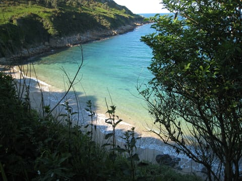 Beach nearby, sun loungers