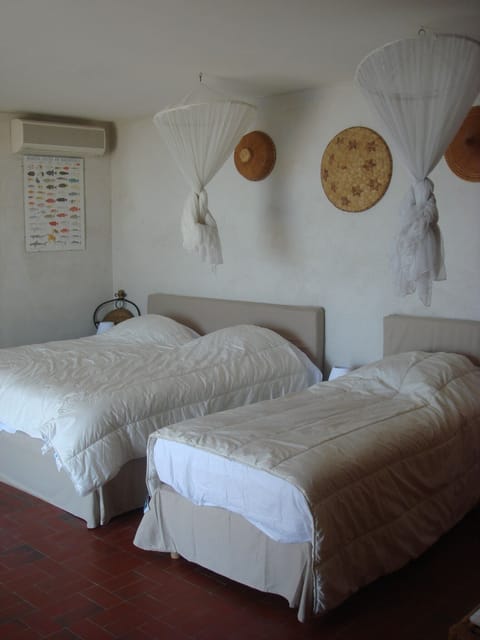 2nd bedroom downstairs