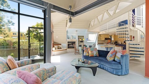 Second level living area