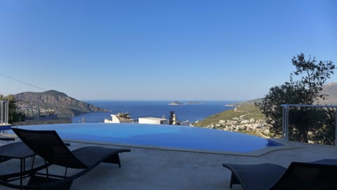 An infinity pool, a heated pool