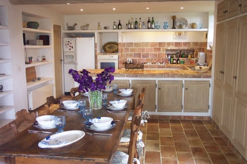 Open Kitchen and Dining area