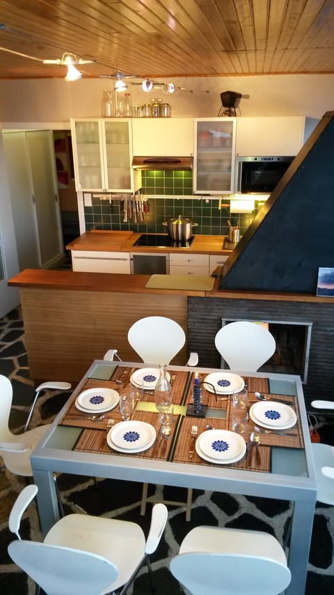 DINNER TABLE AND KITCHEN