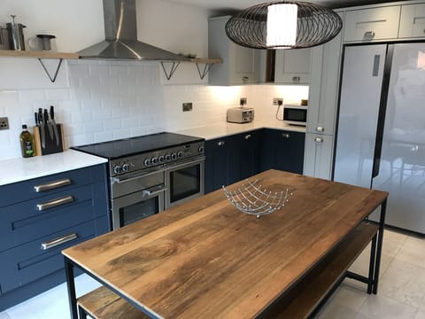 New Kitchen - full photos coming soon!