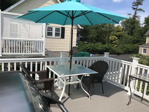 Great deck to grill and enjoy time with the family.