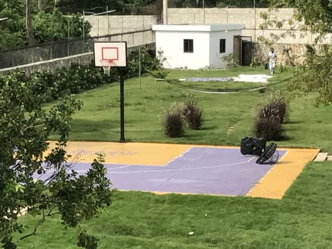 Sport court