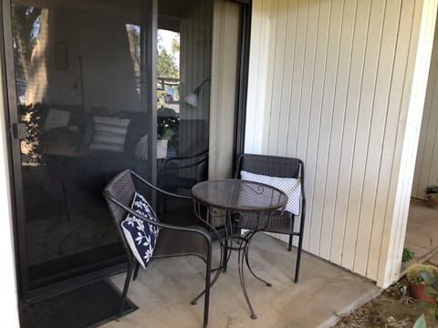 Great patio for morning coffee, evening wine, enjoy the view, read and relax!
