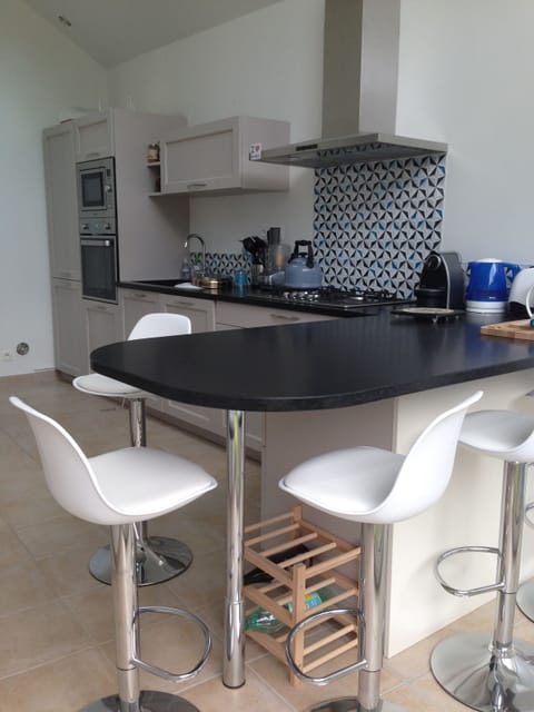 fully renovated kitchen