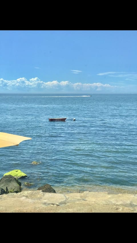 Beach nearby, sun loungers, beach towels