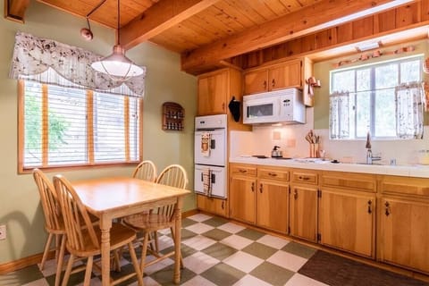 Kitchen features a double oven for those big holiday dinners