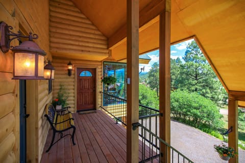 Second floor entry & porch