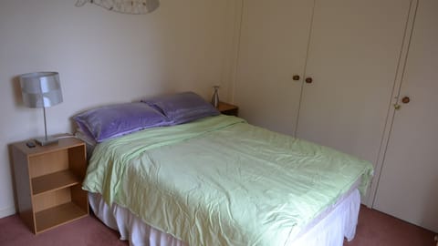 3 bedrooms, iron/ironing board