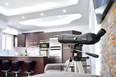 Hidden & accent lighting throughout the entire apartment