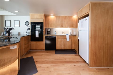 The kitchen is well equipped with all you need to feel at home.