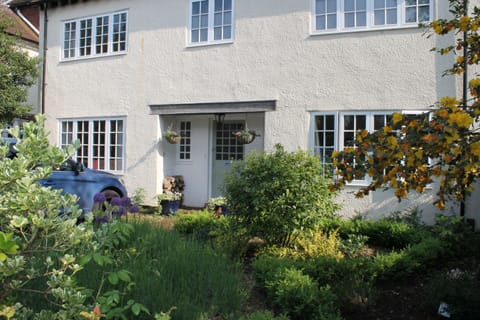Detached house with off street parking