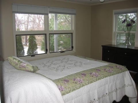 Bedroom #1...Queen size bed