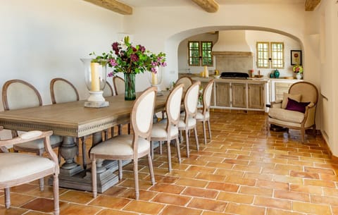 Dining table comfortably seats 10 people with gorgeous views to the sea.