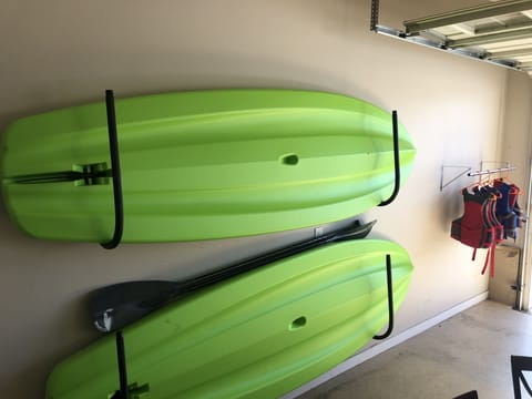 Stand up paddleboards come with house rental
