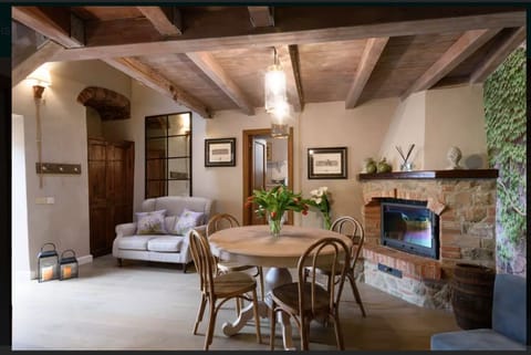 Il Rustico is your home-away-from-home in the heart of Castiglion Fiorentino