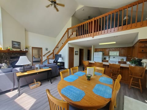 Dining Table seats 6 and there are 4 seats at the kitchen counter.