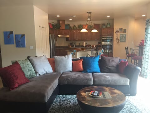 Living Room: Open Floor Plan