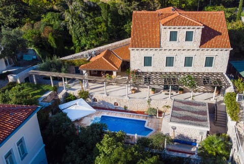 Apartment on top of the villa with Pool and Fitness area (2)