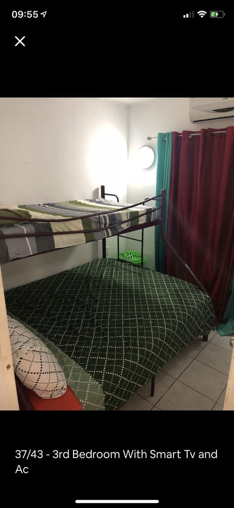 3 bedrooms, in-room safe, iron/ironing board, WiFi