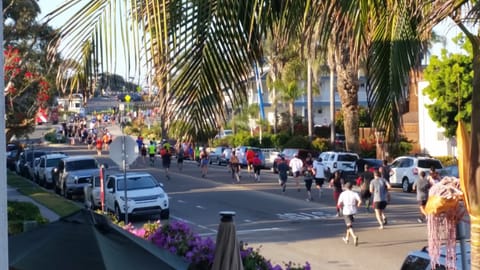 View from upstairs of LaJolla Half going by