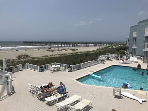 The unit faces the pool, beach & the famous Ocean Isle Beach Pier