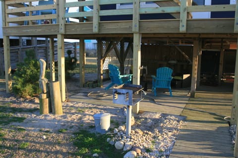 Grill area and covered seating