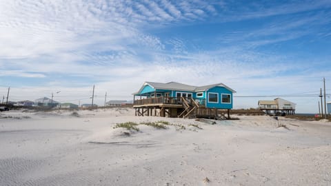 Knee-Deep-Dauphin-Island-Beach-Rentals