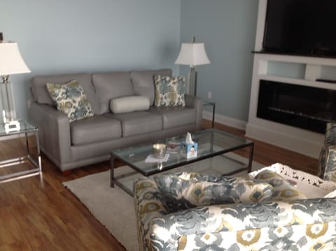 440-479-4531

slick3@roadrunner.com