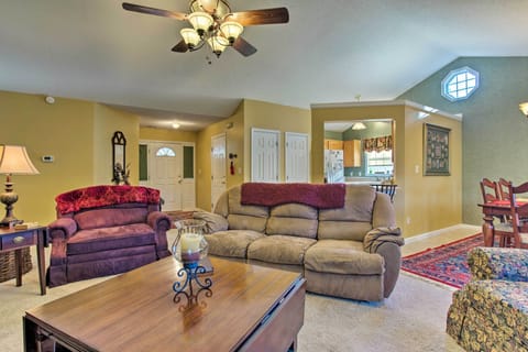 Living Room | Free WiFi | Central A/C & Heating | Gas Fireplace