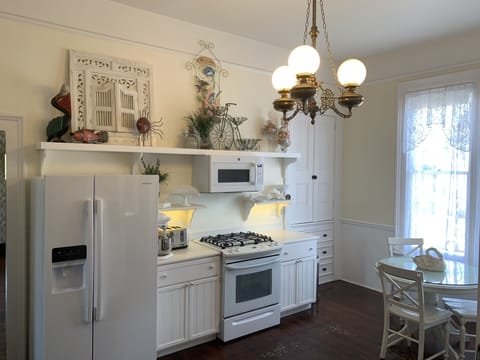 Bright, sunny kitchen