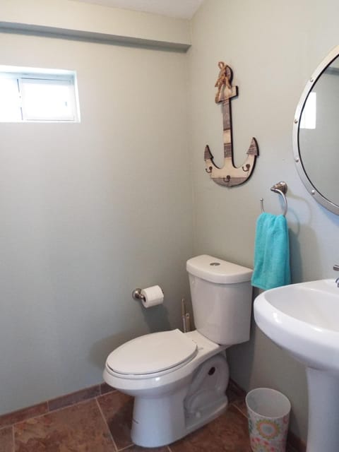 Combined shower/tub, jetted tub, hair dryer, bidet