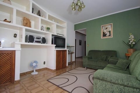 Living area | TV, stereo