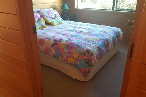 Iron/ironing board, travel crib, free WiFi, bed sheets