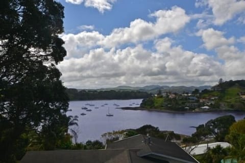 The Lookout of Mill Bay